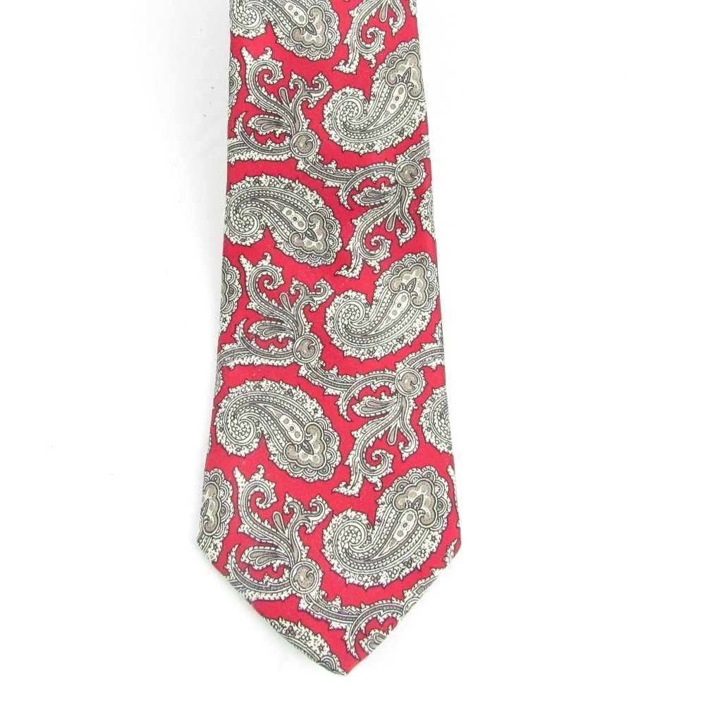 Valentino Pietro Pure Italian silk Red Paisley tie 57" Long